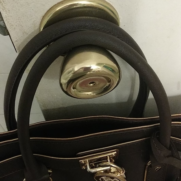 Michael Kors Brown leather shoulder bag - Picture 14 of 16